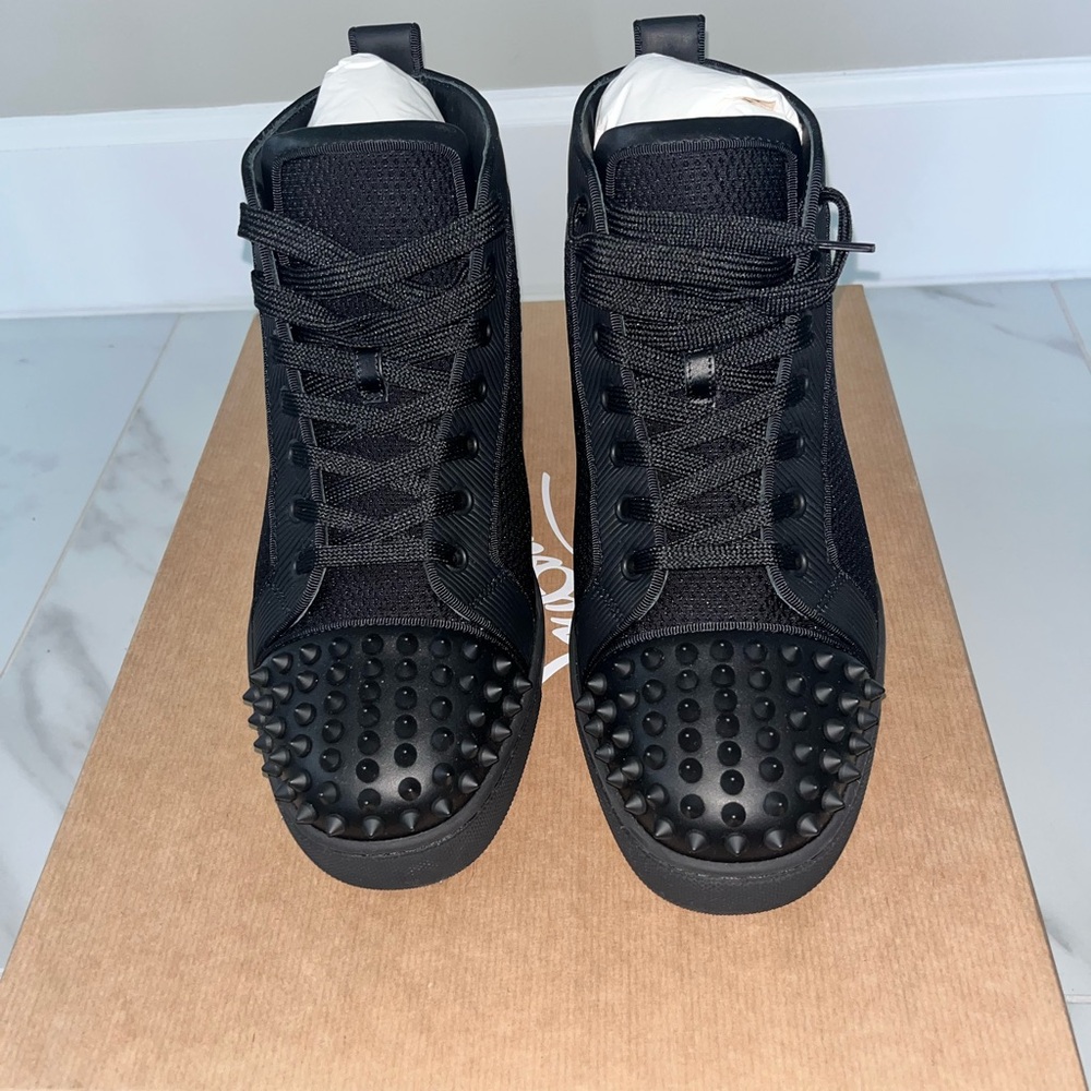 Christian Louboutin Size 40